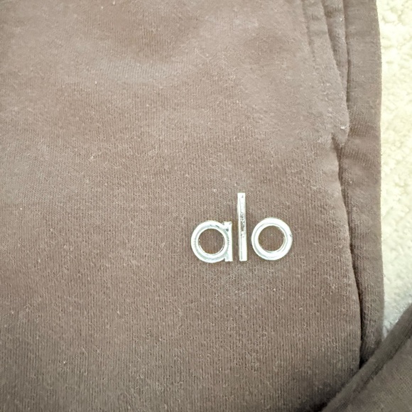 Alo Yoga Accolade Straight Leg Brown Pants XS - Picture 6 of 8